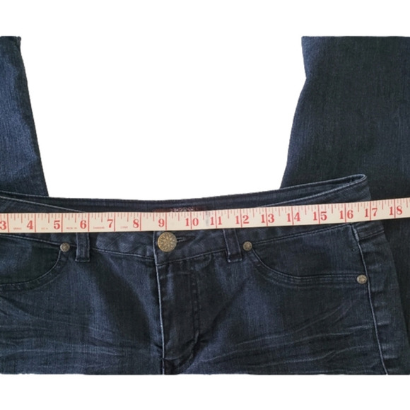 2/$35 Sale D. JEANS Dark Wash Skinny Fit Jeans Midrise Sz 10P - Picture 8 of 11